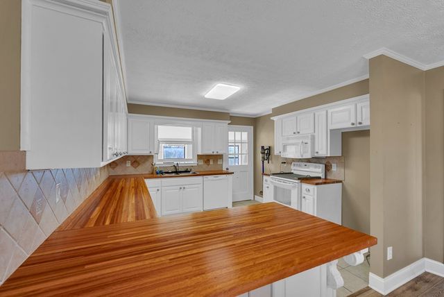 1868 Herbert Garrett Rd, Cookeville, TN 38506