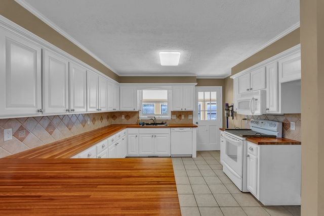 1868 Herbert Garrett Rd, Cookeville, TN 38506