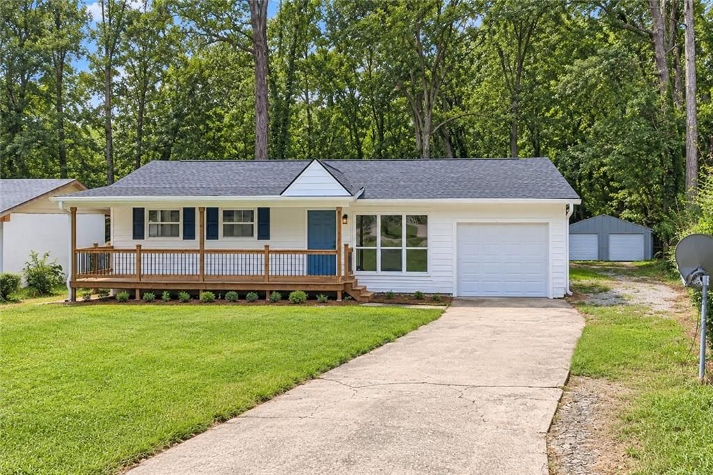 1464 Willow Drive, Riverdale, GA 30296
