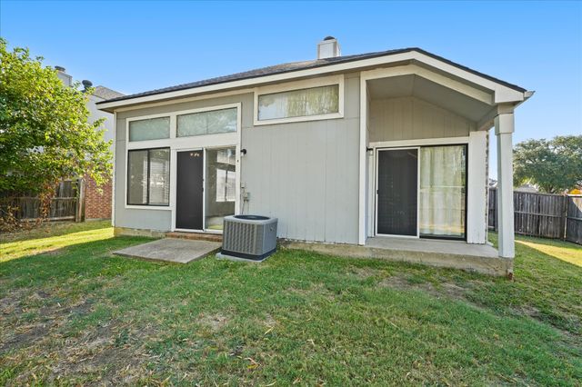 1147 Seneca Place, Lewisville, TX 75067