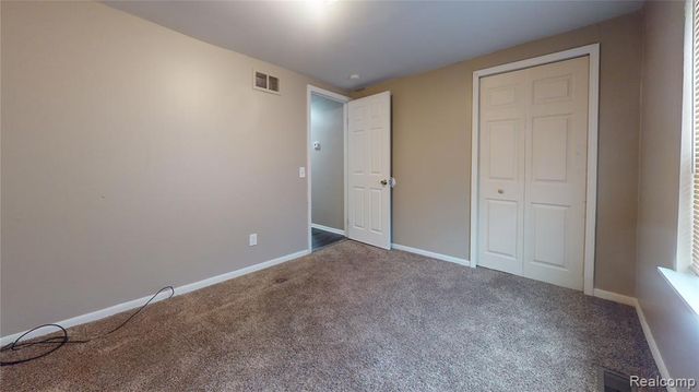 23574 Columbus Avenue, Warren, MI 48089