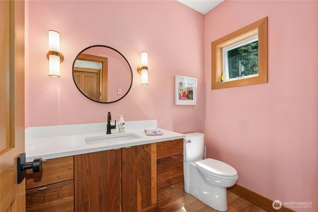 1447 Elm Place, Freeland, WA 98249