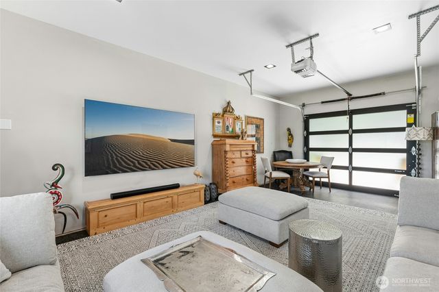 1447 Elm Place, Freeland, WA 98249