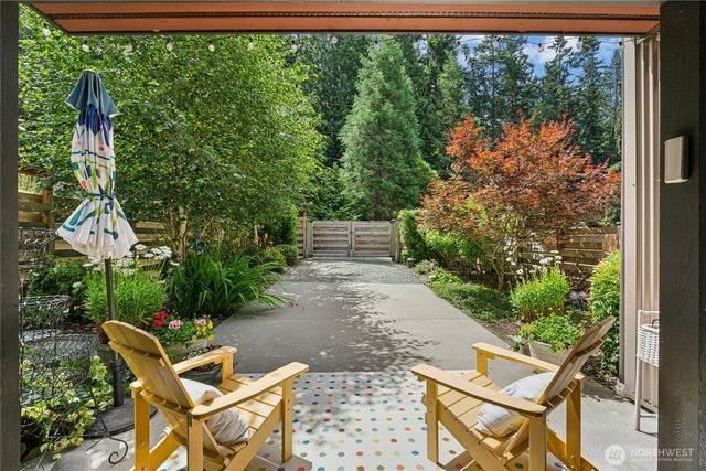 1447 Elm Place, Freeland, WA 98249