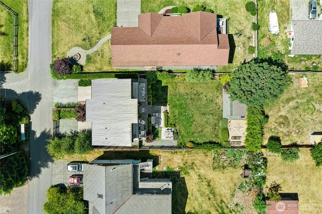 1447 Elm Place, Freeland, WA 98249