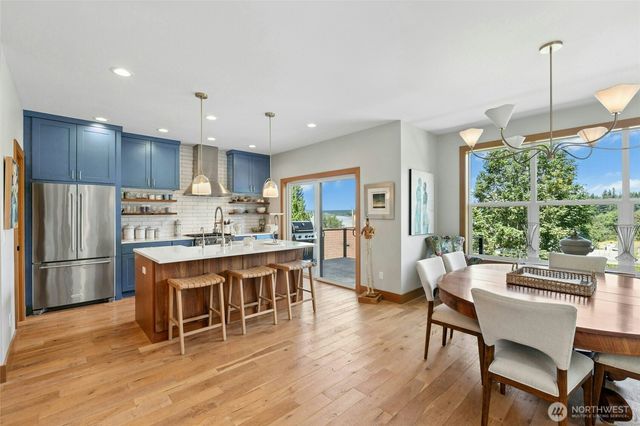 1447 Elm Place, Freeland, WA 98249
