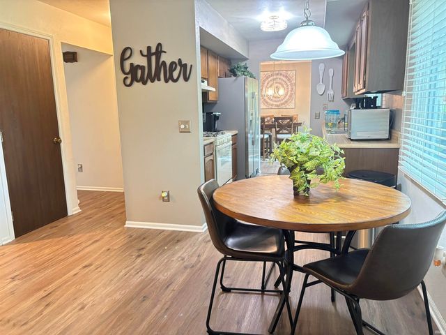5717 S Bridgeton Lane, South Bend, IN 46614