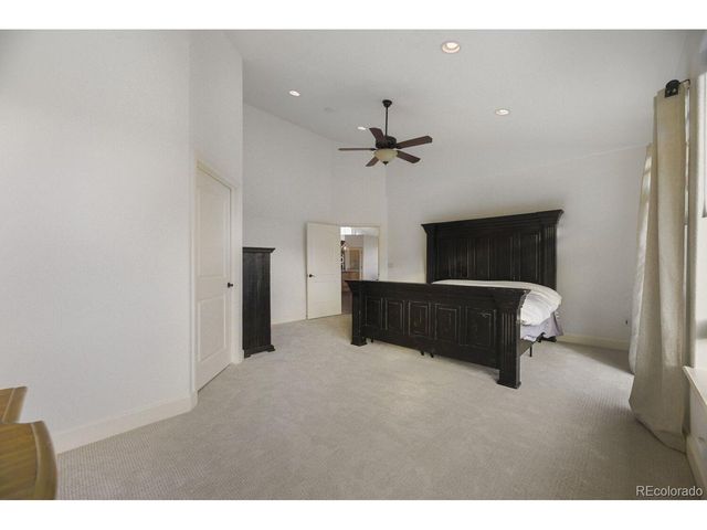 5425 Country Club Dr, Larkspur, CO 80118
