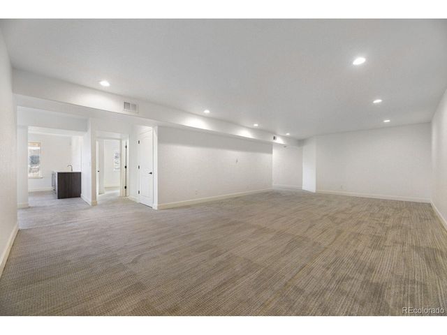 5425 Country Club Dr, Larkspur, CO 80118
