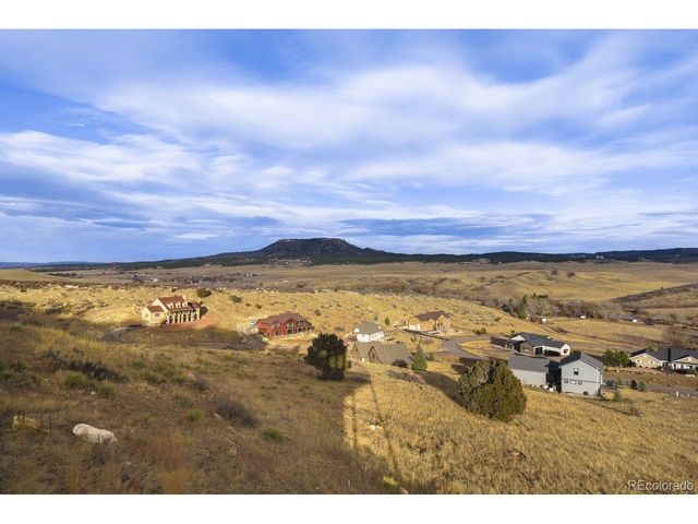 5425 Country Club Dr, Larkspur, CO 80118