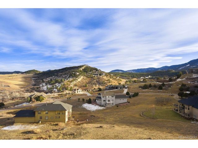 5425 Country Club Dr, Larkspur, CO 80118
