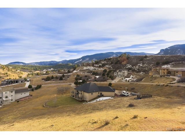 5425 Country Club Dr, Larkspur, CO 80118