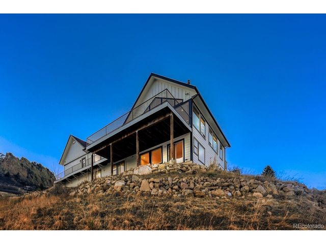 5425 Country Club Dr, Larkspur, CO 80118