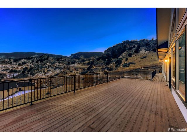 5425 Country Club Dr, Larkspur, CO 80118