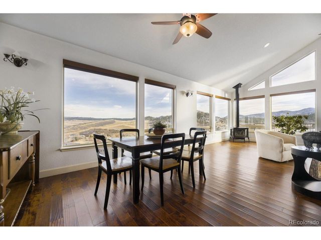 5425 Country Club Dr, Larkspur, CO 80118