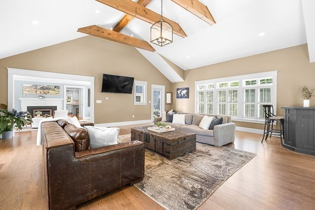 2 York Road, Winchester, MA 01890