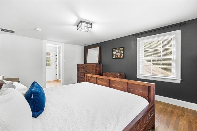2 York Road, Winchester, MA 01890