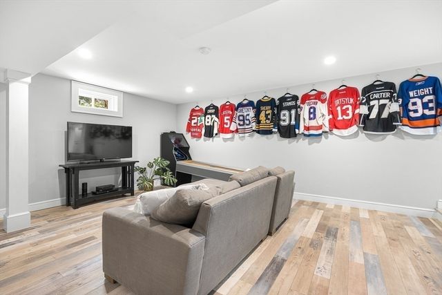 2 York Road, Winchester, MA 01890