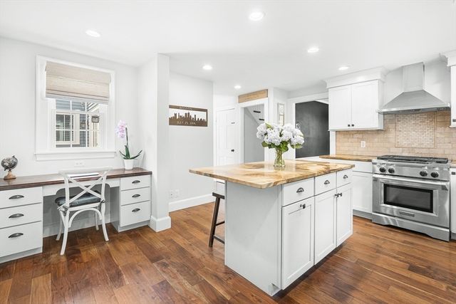 2 York Road, Winchester, MA 01890