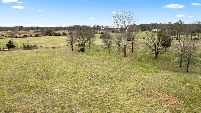 10912 Jaybird Road, Gravette, AR 72736
