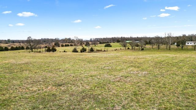 10912 Jaybird Road, Gravette, AR 72736