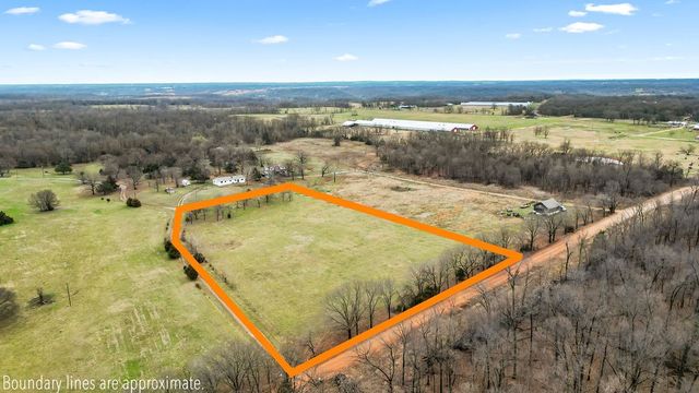 10912 Jaybird Road, Gravette, AR 72736