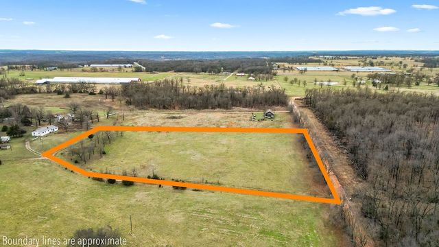 10912 Jaybird Road, Gravette, AR 72736