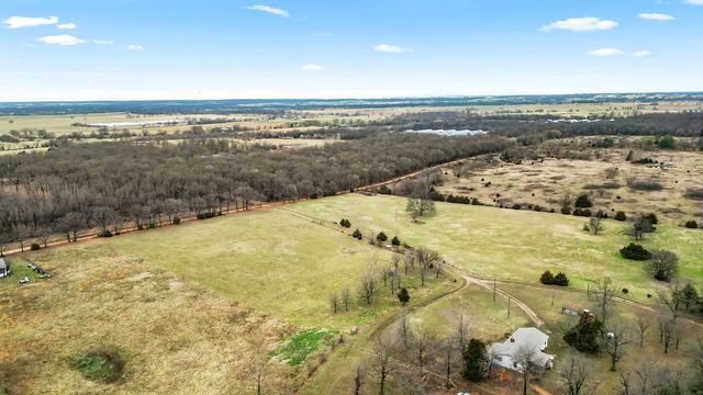 10912 Jaybird Road, Gravette, AR 72736
