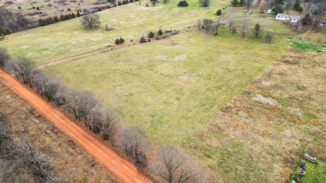10912 Jaybird Road, Gravette, AR 72736