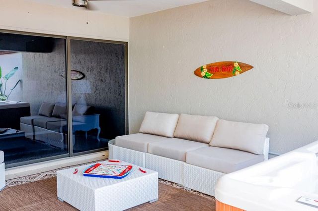 3724 GLEN OAKS MANOR DRIVE, Sarasota, FL 34232