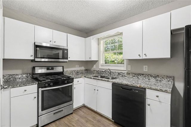 303 Ivy Terrace Drive, Dallas, GA 30157