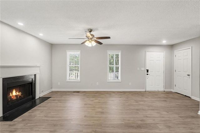 303 Ivy Terrace Drive, Dallas, GA 30157