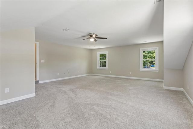300 Moss AVE, Seaford, VA 23696
