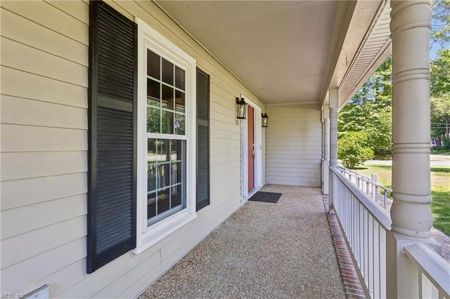 300 Moss AVE, Seaford, VA 23696