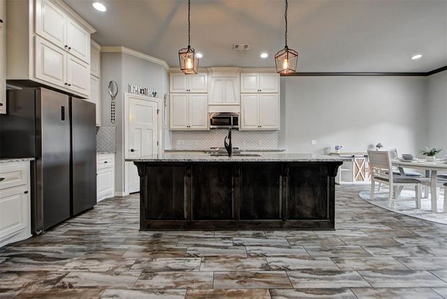 3232 Wakefield Road, Edmond, OK 73034