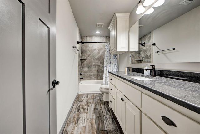 3232 Wakefield Road, Edmond, OK 73034