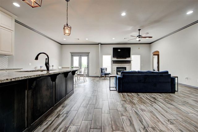 3232 Wakefield Road, Edmond, OK 73034