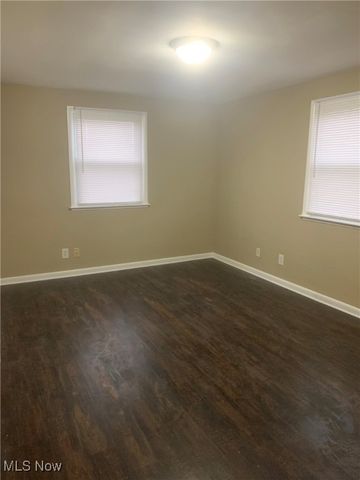 1469 Valentine Circle NW, Canton, OH 44708