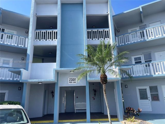 2300 Park Ln 208, Hollywood, FL 33021