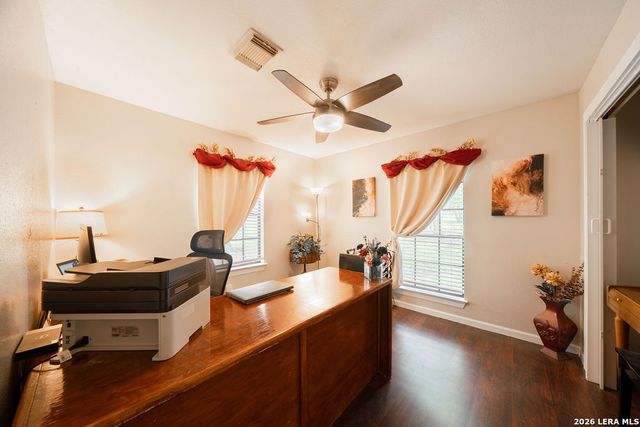 759 FALLING LEAVES DR, Adkins, TX 78101