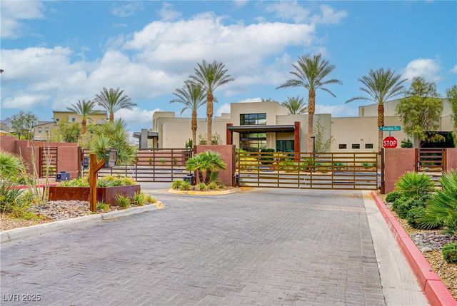 11250 Hidden Peak Avenue 201, Las Vegas, NV 89135