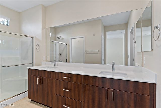 11250 Hidden Peak Avenue 201, Las Vegas, NV 89135