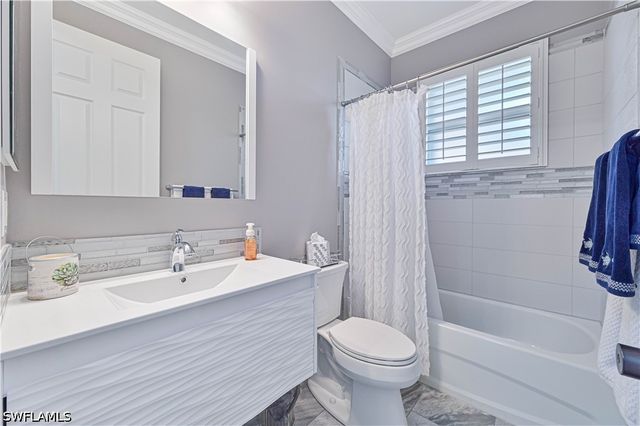9057 Whitfield DR, Estero, FL 33928