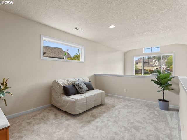 16321 Se WIDGEON Ct, Damascus, OR 97089