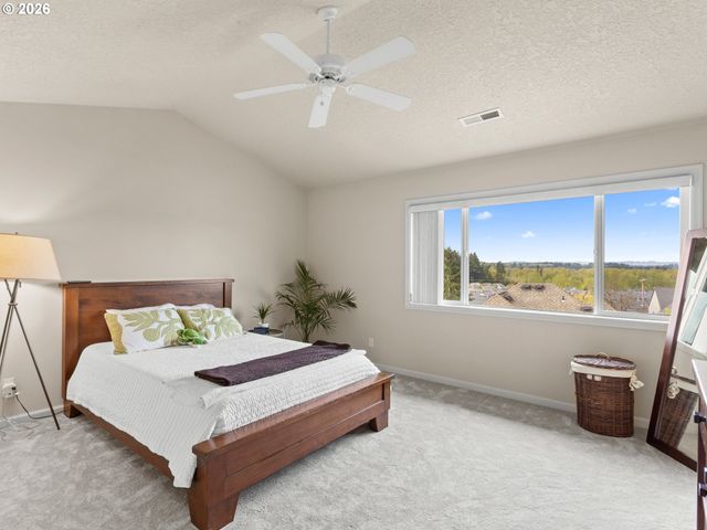 16321 Se WIDGEON Ct, Damascus, OR 97089