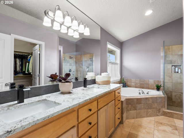 16321 Se WIDGEON Ct, Damascus, OR 97089