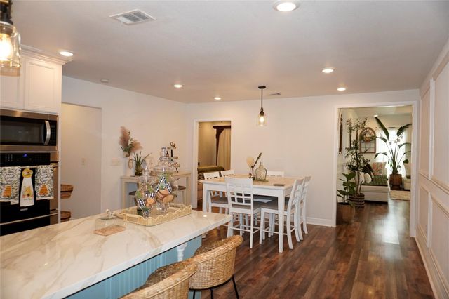 702 Road 5100, Cleveland, TX 77327