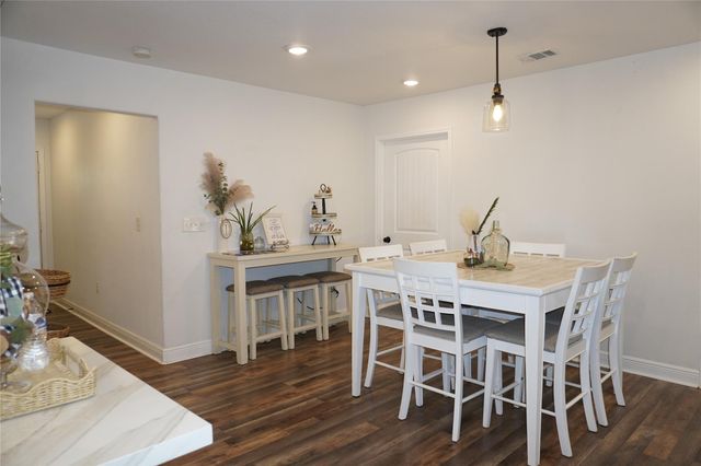 702 Road 5100, Cleveland, TX 77327