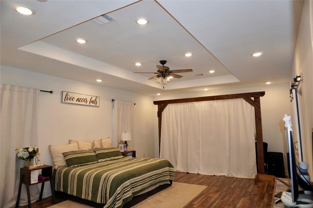 702 Road 5100, Cleveland, TX 77327