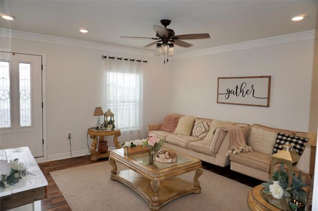 702 Road 5100, Cleveland, TX 77327